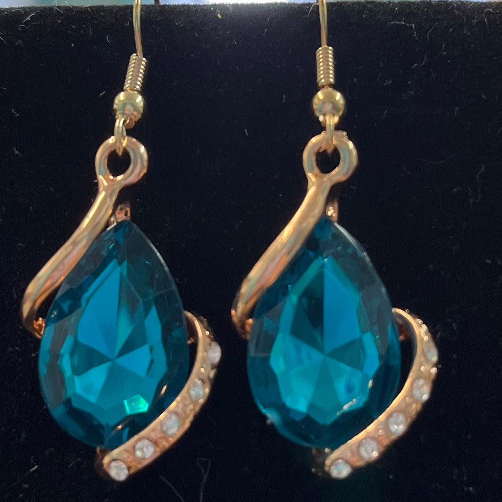 Green Vintage Necklace Set