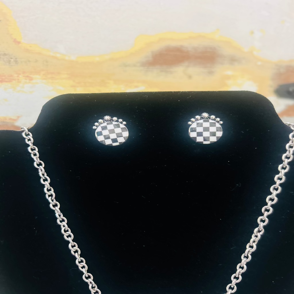 Race Day Necklace