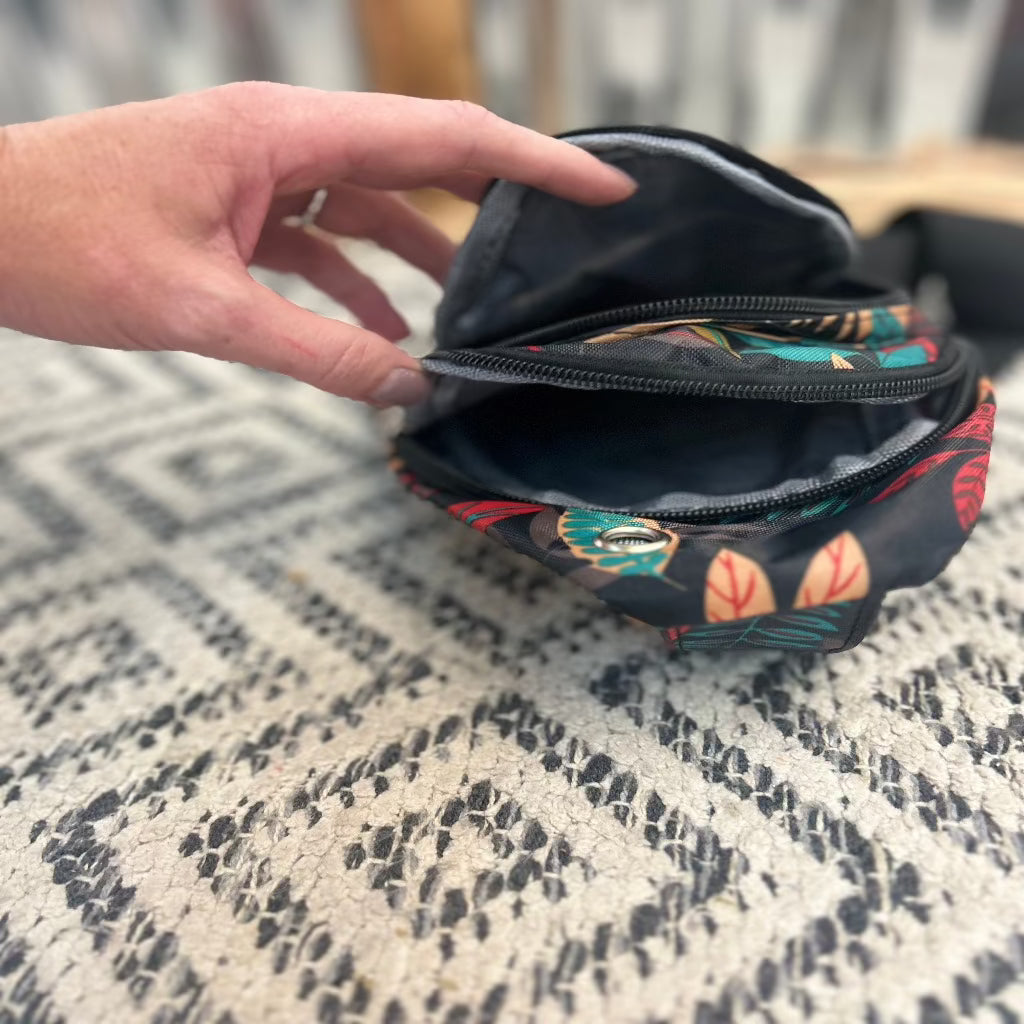 Welcome to the Jungle Sling Bag