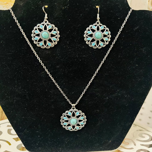 Vintage Necklace Set