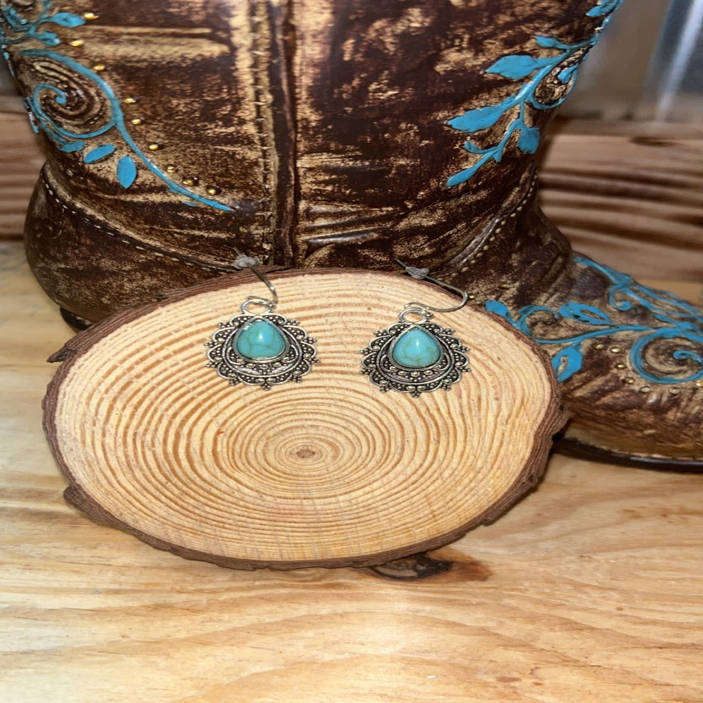 Mindy Teardrop Earrings