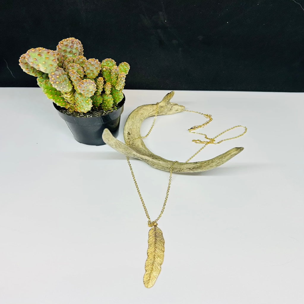 Samantha Feather Necklace