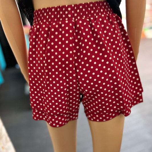 Polkadots red short