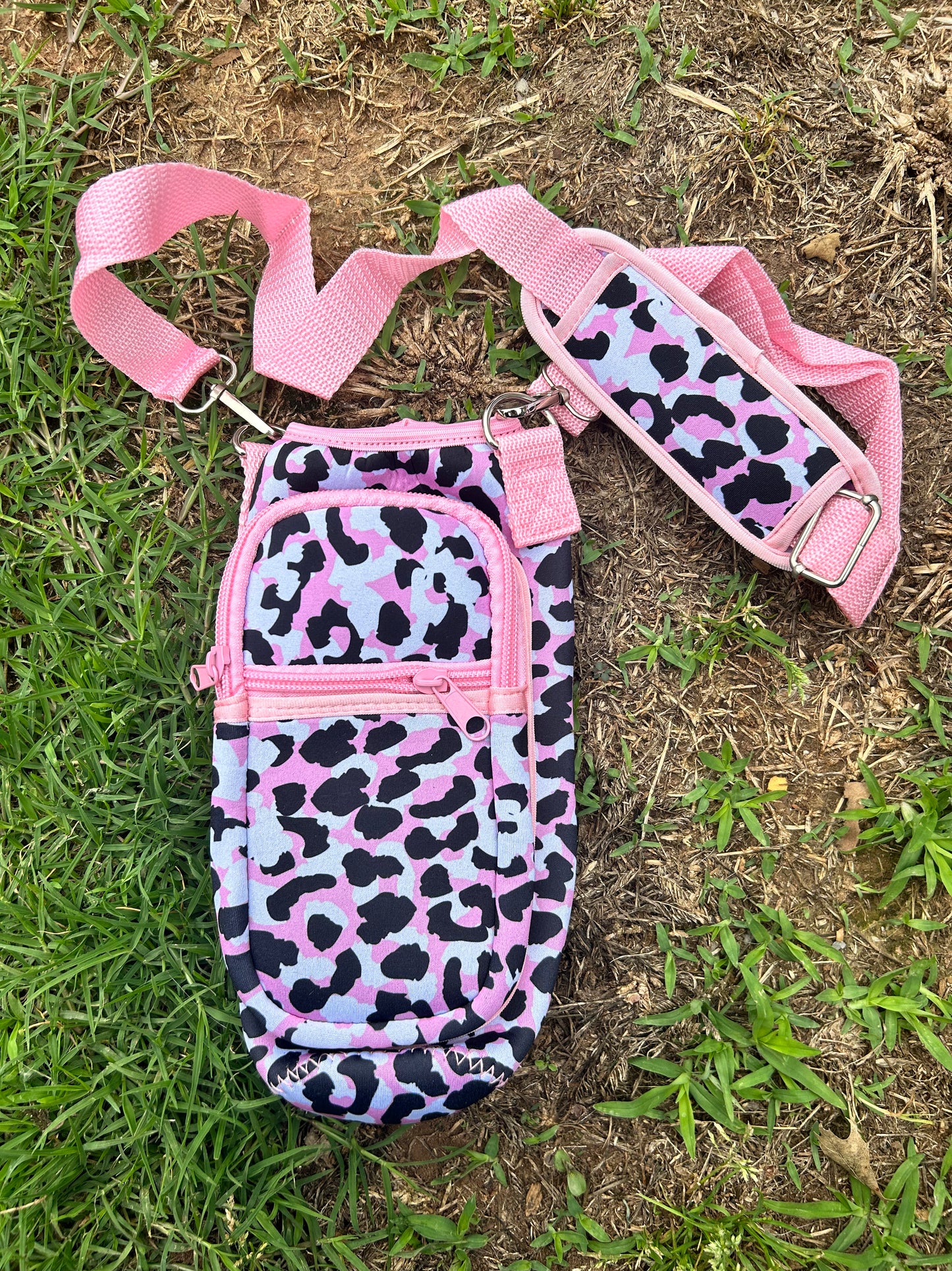 Lindell Sports Bottle Sling Pouch