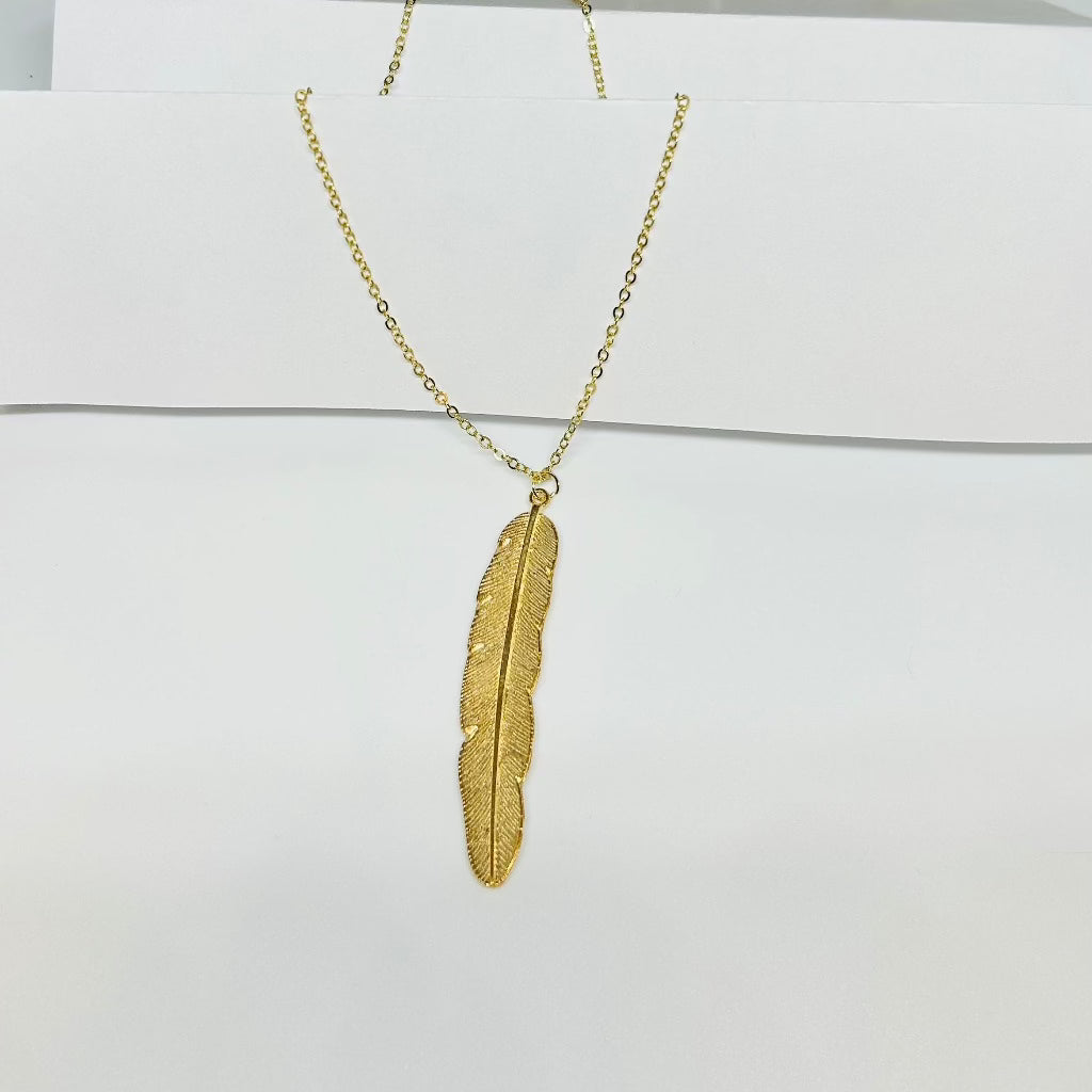 Samantha Feather Necklace