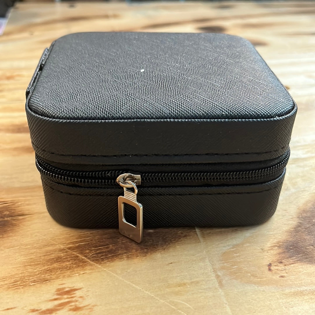 Jewelry, travel case