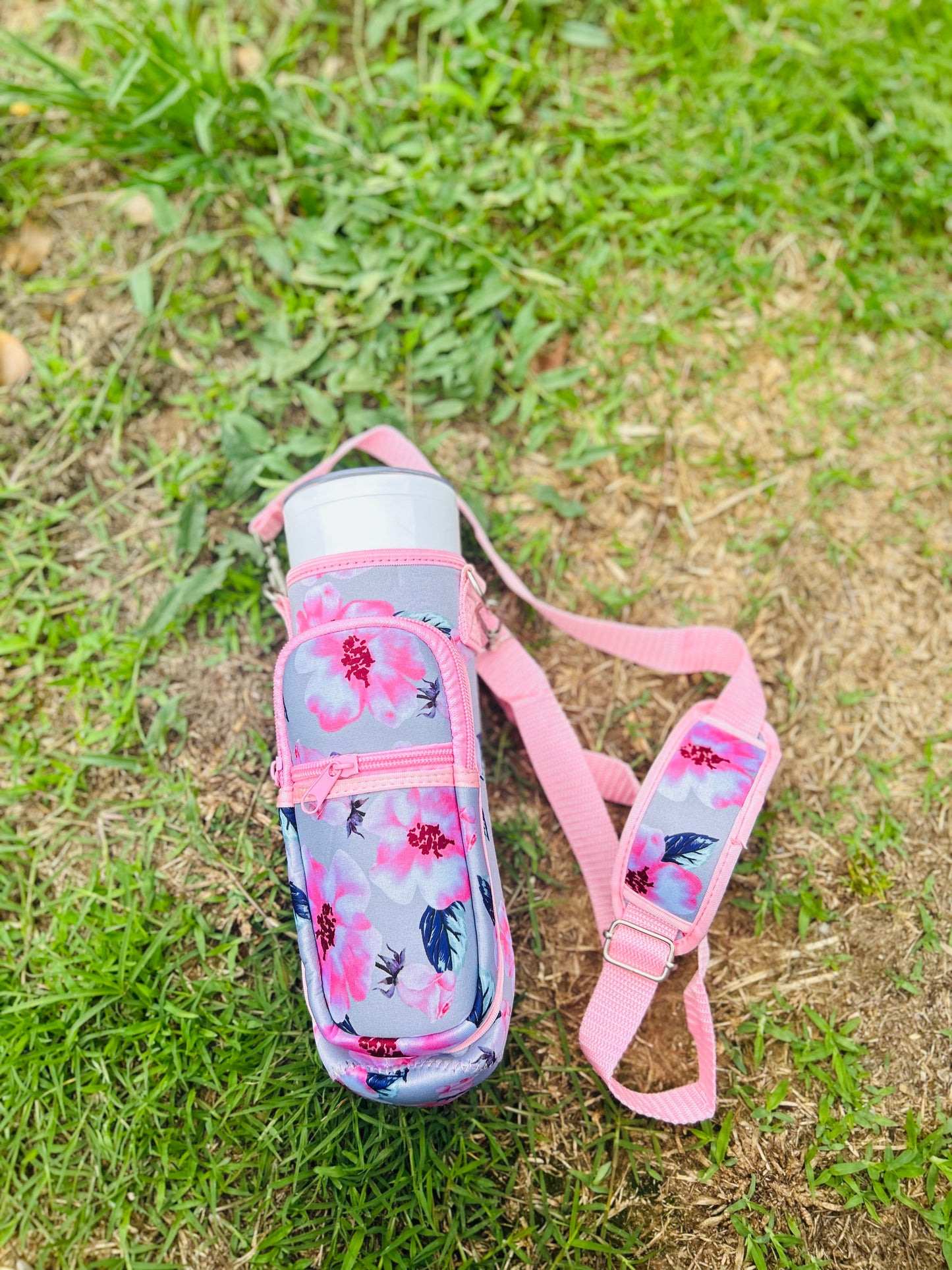 Lindell Sports Bottle Sling Pouch