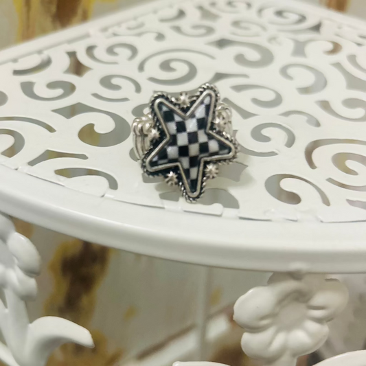Superstar Ring