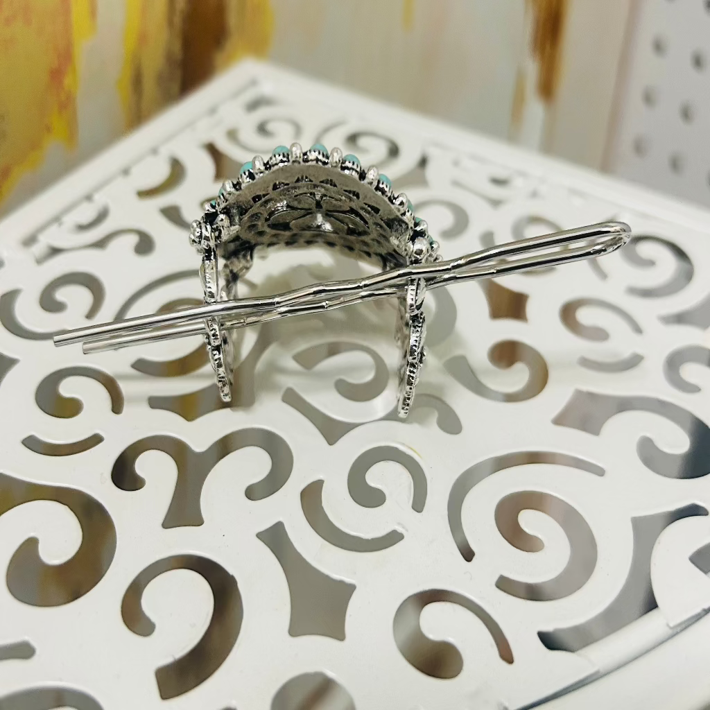 Bohemian Hairpin