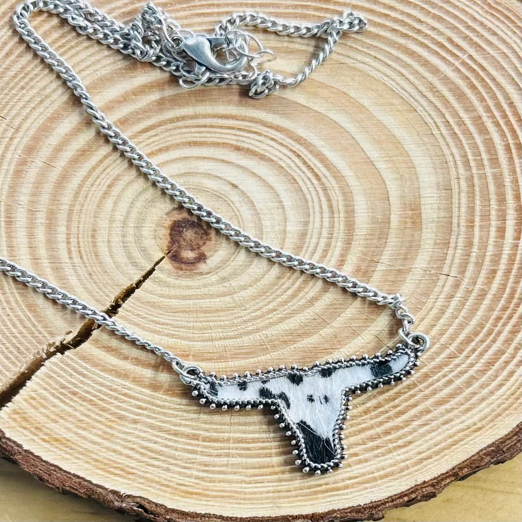 Black/white Cowhide Necklace