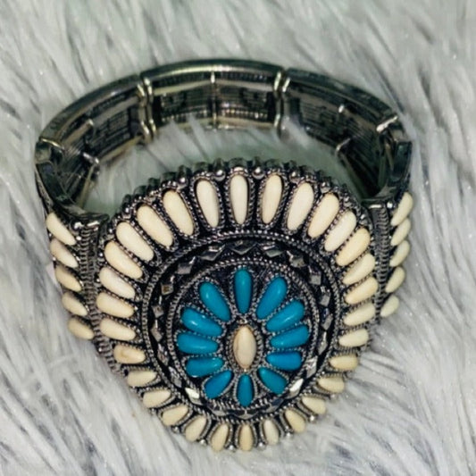 Western Chunky Bracelet